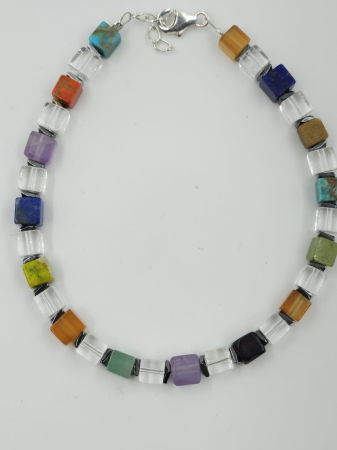 Brățari din Argint cu Pietre Naturale - Bratara argint cu cuburi din pietre semipretioase multicolore intercalate cu cuart de stanca