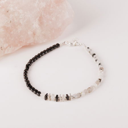 Brățari Argint - Bratara argint alb-negru, cuburi de 3 mm de spineli si piatra lunii curcubeu