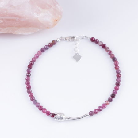 Brățari Argint - Bratara din turmalina rosie de 3 mm cu lalea miniaturala din argint 925.
