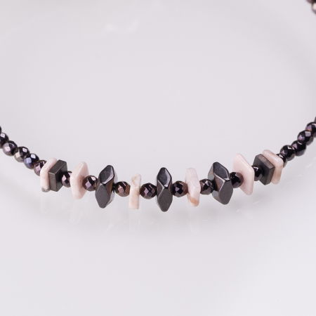 Bratara argint subtire din hematit cu tenta maronie si placute roz de rodonit [1]