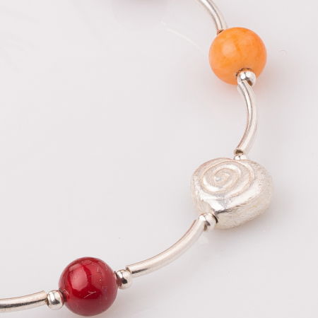 Bratara cu tuburi, agate si inimioara din argint [1]