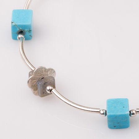 Bratara cu tuburi, flori din argint si cuburi de turcoaz [1]