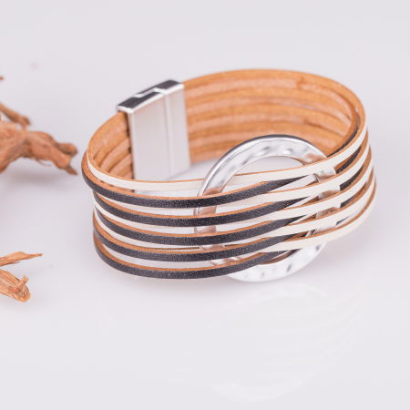 Brățări - Bratara magnetica multisir alb-negru cu cerc metalic