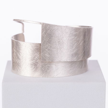 Bratara magnetica multisir din 6 fire piele ecologica cu elemente ovale argintiu mat [1]