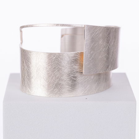 Bratara magnetica multisir din 6 fire piele ecologica cu elemente ovale argintiu mat [3]