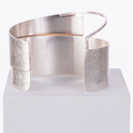 Bratara magnetica multisir din 6 fire piele ecologica cu elemente ovale argintiu mat [2]