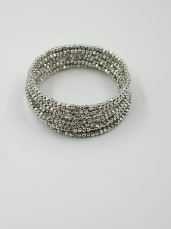 Brățări - Bratara semirigida si elastica cu elemente mici argintii - design minimalist de efect