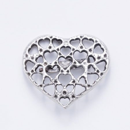 Broșe - Brosa din ZAMAC cu forma de inima care cuprinde mai multe inimi