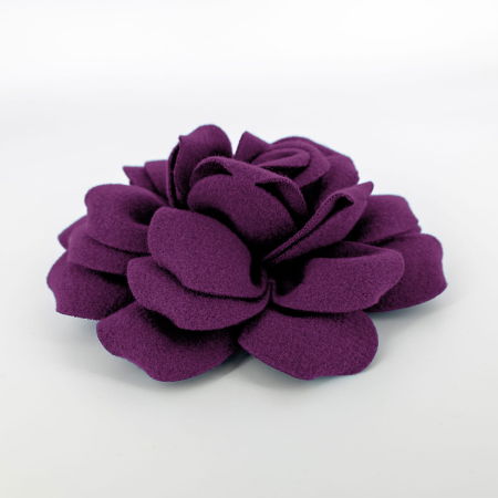 Brosa floare mov cu diametru de 20 cm din stofa, cu clips si ac [1]