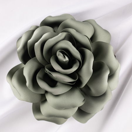 Broșe - Brosa floare kaki satinata cu diametru de 15 cm, cu clips pentru par