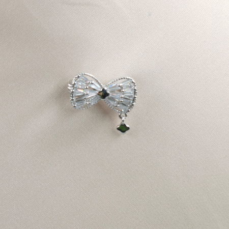 Brosa fundita miniaturala din argint 925 cu pietre foarte fine de cubic zirconia [2]