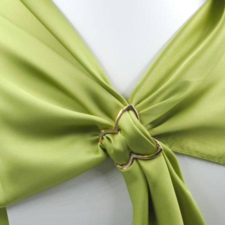 Broșe - Brosa inel pentru esarfa cu forma de fluture auriu cu pietricele foarte fine