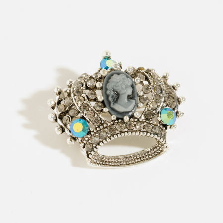 Broșe - Brosa metalica argintie - coroana regala cu camee, perle fine si pietricele argintii