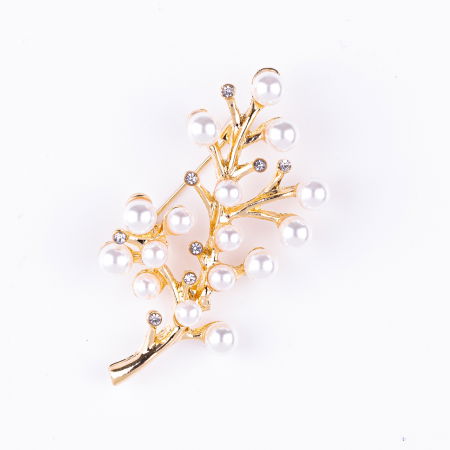 Broșe - Brosa metalica aurie crenguta cu pietricele mici argintii si perle sintetice albe