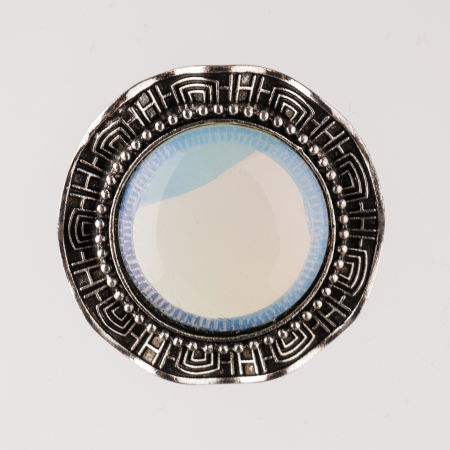 Broșe - Brosa metalica argintie, rotund cu piatra lunii naturala