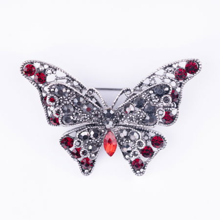 Broșe - Brosa metalica argintie fluture cu pietricele rosii rubinii si doua randuri de aripi
