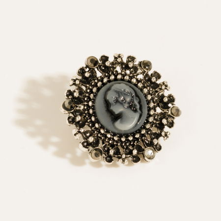 Brosa metalica argintiu antichizat - camee miniaturala cu pietricele mici argintii [1]