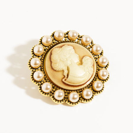 Broșe - Brosa metalica auriu antichizat, rotunda - camee cu perle asortate