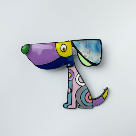 Promoții Accesorii & Bijuterii - Brosa metalica, catelus haios in nuante de mov si albastru