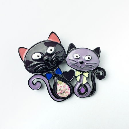 Broșe - Brosa metalica neagra cu doua pisicute, negru si gri