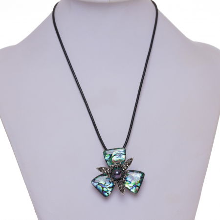 Brosa pandant metalica argintie cu scoica naturala paua shell, floare dubla cu petale si pietricele argintii [1]