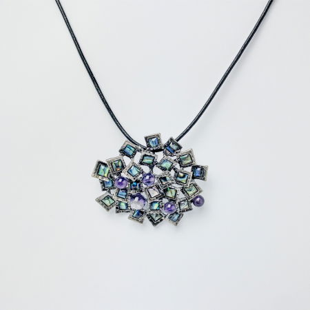 Brosa pandant metalica argintie, model geometric cu paua shell si ametist naturale [1]