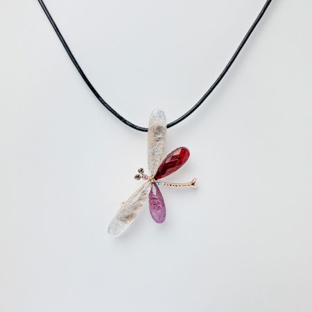 Brosa pandant metalica aurie, libelula fina cu aripi colorate fatetate [1]