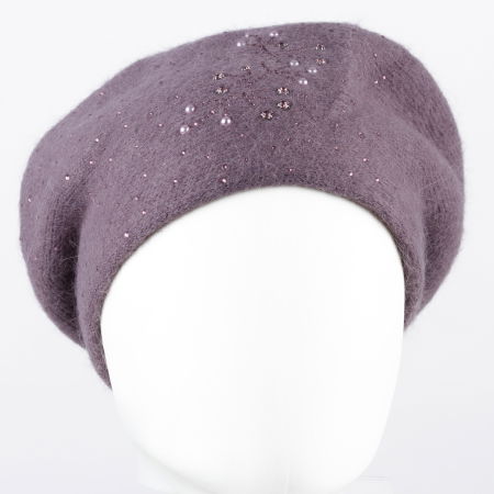 Caciula mov model tricotat cu perle si strasuri fine aplicate, dublata in interior [1]