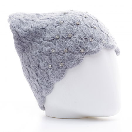 Căciuli - Caciula gri model tricotat cu fir de lurex si strasuri aplicate, captusita in interior