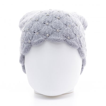 Caciula gri model tricotat cu fir de lurex si strasuri aplicate, captusita in interior [1]