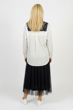 Camasa dama alb-negru cu dungi si imprimeu decorativ [3]
