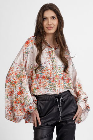 Camasa din satin oversize, cu maneci bufante si imprimeu flori rosii si portocalii pe fond bej [2]