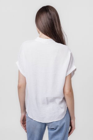 Camasa alba din vascoza creponata, cu guler tunica si nod in fata [2]