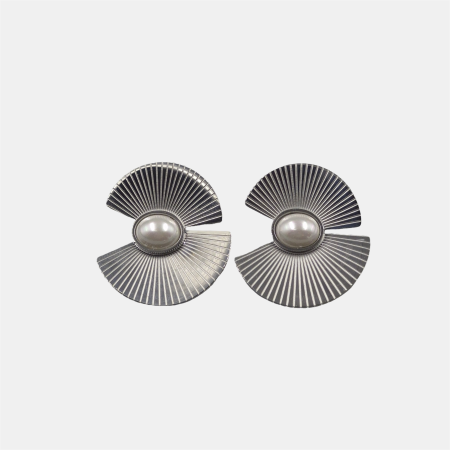 Cercei - Cercei argintii statement, din otel inoxidabil, evantai cu perlă