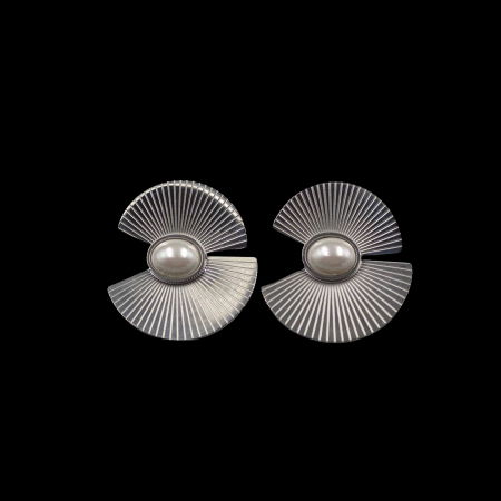 Cercei argintii statement, din otel inoxidabil, evantai cu perlă [2]