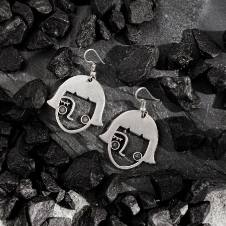 Cercei - Cercei cu chip feminin din zamac