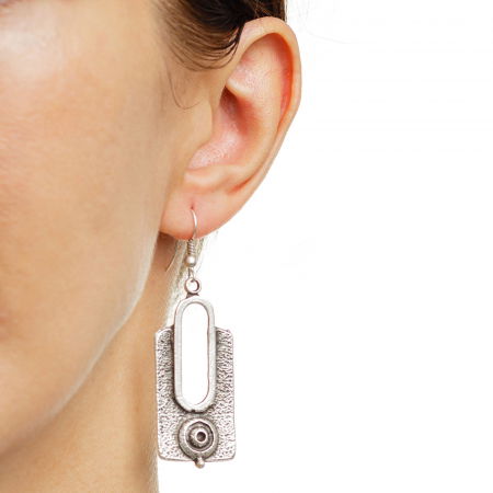 Cercei cu forma rectangulara abstracta, din zamac [1]