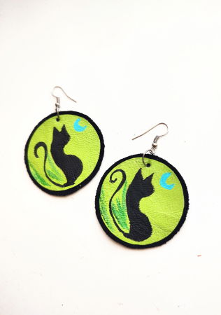 Bijuterii Noutați - Cercei din piele naturală ,cu pisicuțe pictate