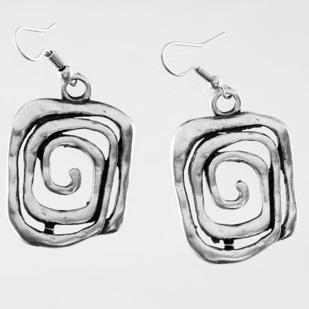 Cercei - Cercei din zamac cu forma rectangulara de labirint