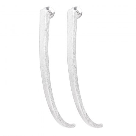 Cercei argintii satinati cu forma de bara curbata [1]