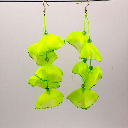 Cercei lungi boemi cu maci stilizati verde deschis [1]