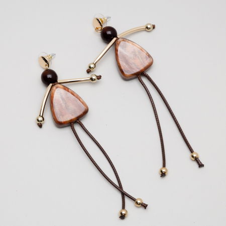 Cercei lungi in forma de papusica cu picioare lungi din snur textil, maro [1]