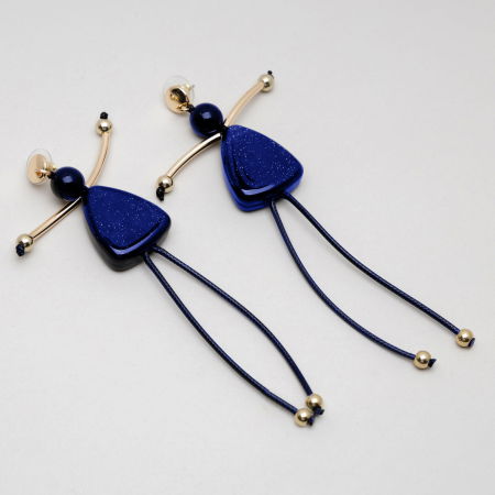 NOUTATI - Cercei lungi in forma de papusica cu picioare lungi din snur textil, albastru electric