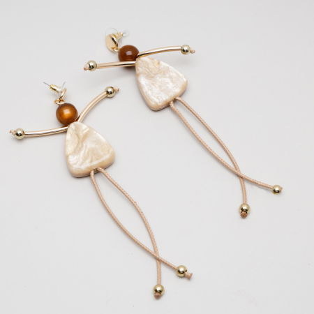 Cercei lungi in forma de papusica cu picioare lungi din snur textil, bej [1]