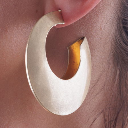 Cercei metalici aurii antichizati cu forma rotunda inegala [3]