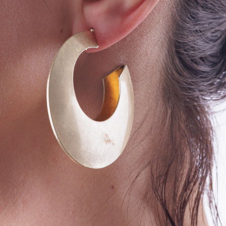 Cercei metalici aurii antichizati cu forma rotunda inegala [1]