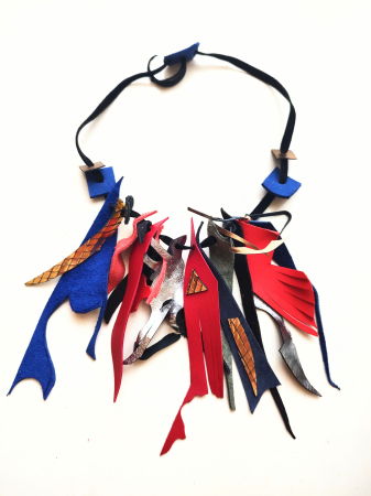 Coliere handmade piele naturala - Colier  asimetric ,realizat din mix de piele naturală