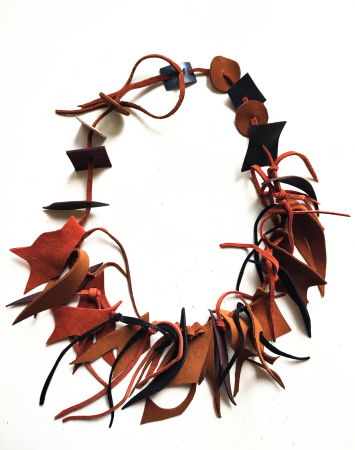 Coliere si Cercei Handmade - Colier Caramiziu din piele naturala, asimetric, unicat