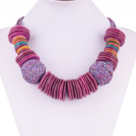 Coliere & Lanțuri - Colier cu elemente rontunde plate din lemn si textil, mov zmeura