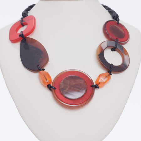 Coliere & Lanțuri - Colier cu elemente rotunde rosii si maronii